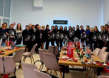 Eleganță pariziană în inima Turzii: Lansarea parfumurilor de nișă Rose Mood și Neon Oud