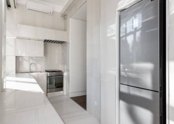 Tehnologii de ultima oră pentru frigiderele apartamentelor moderne