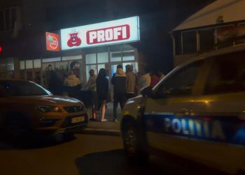 Tensiuni la magazinul Profi (Tineretului) din Turda: Poliția și trupele de intervenție, solicitate să intervină