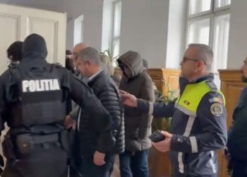 Șase funcționari publici arestați pentru fapte de corupție. Printre ei și unul originar din Câmpia Turzii!