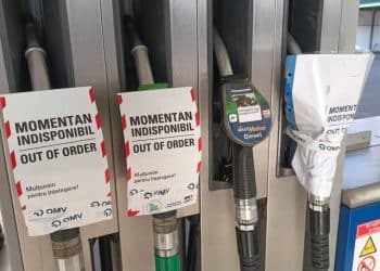 Panică la pompă: Stațiile OMV Petrom au rămas „pe uscat” după un val masiv de alimentări