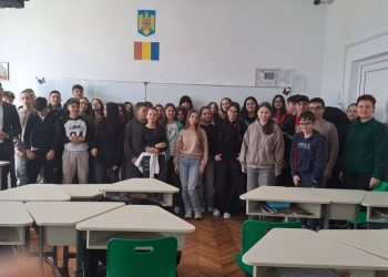 Lecție de integritate la Școala „Ioan Opriș”: Elevii din Turda, față în față cu rigorile legii prin proiectul „Role Models”