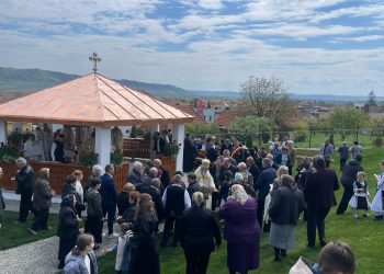 Sărbătoare și Binecuvântare la Luna: Sfințirea Altarului de Vară, un nou reper spiritual pentru comunitate