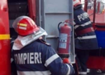 Incendiu într-un bloc: Pompierii clujeni au intervenit de urgență după ce un frigider a luat foc