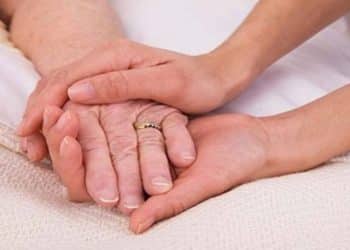 Mai multe posturi de infirmieră disponibile la un centru pentru persoane vârstnice